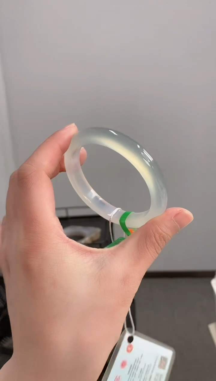 【闪购商品】玛瑙/玉髓手镯未镶嵌55-56圈