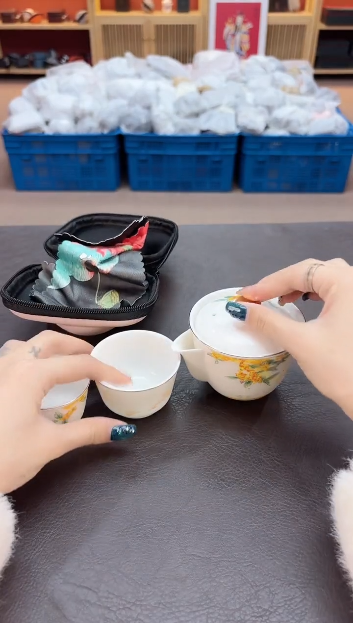 【闪购商品】摆件瓷SC1111111111111