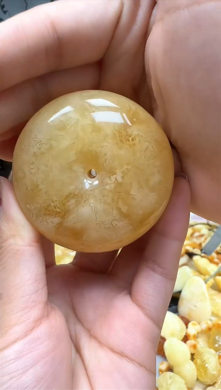 【闪购商品】琥珀裸石未镶嵌挂坠