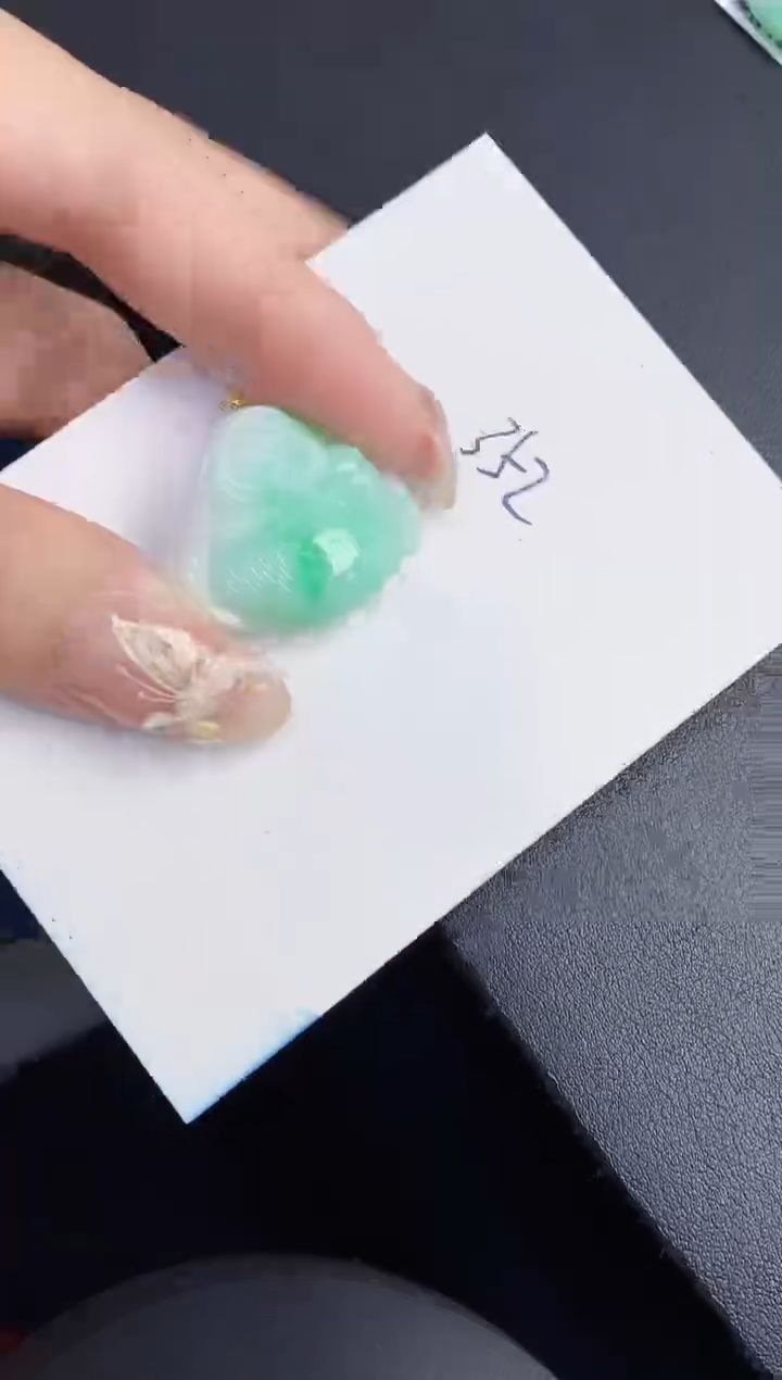 【闪购商品】翡翠颈饰18K金镶嵌000000000000