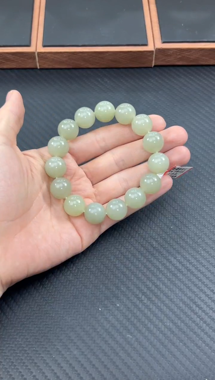 手串未镶嵌和田玉且末微色差近矿卡14手串