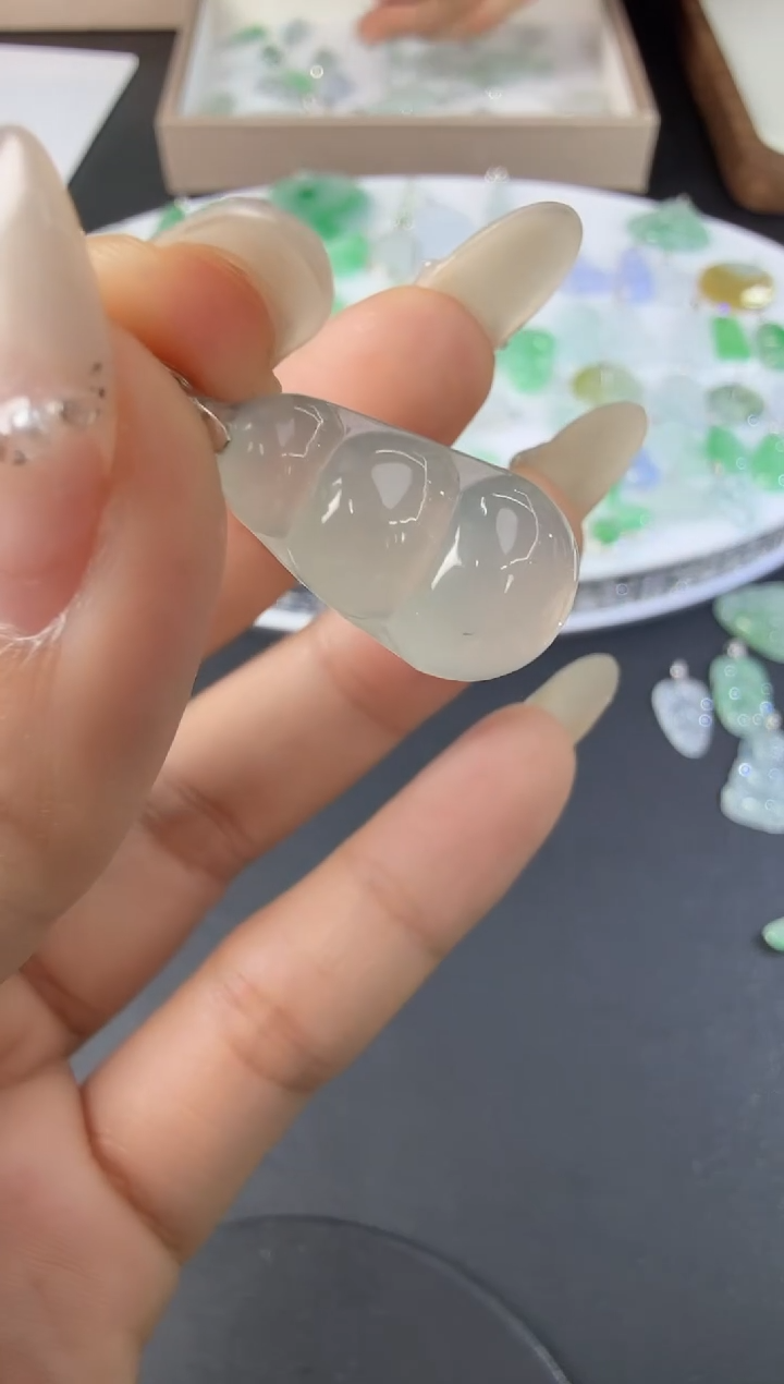 颈饰18K金镶嵌翡翠H1224-1501-729