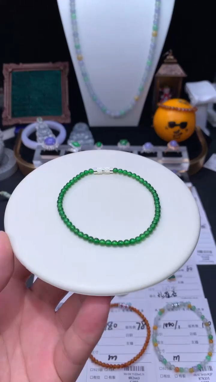 未镶嵌定制翡翠48小时鉴赏期 退货不扣服务费