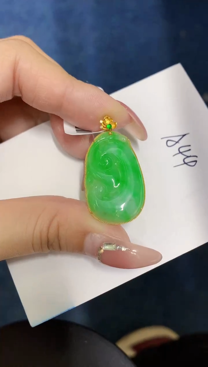 【闪购商品】翡翠颈饰18K金镶嵌000000000000