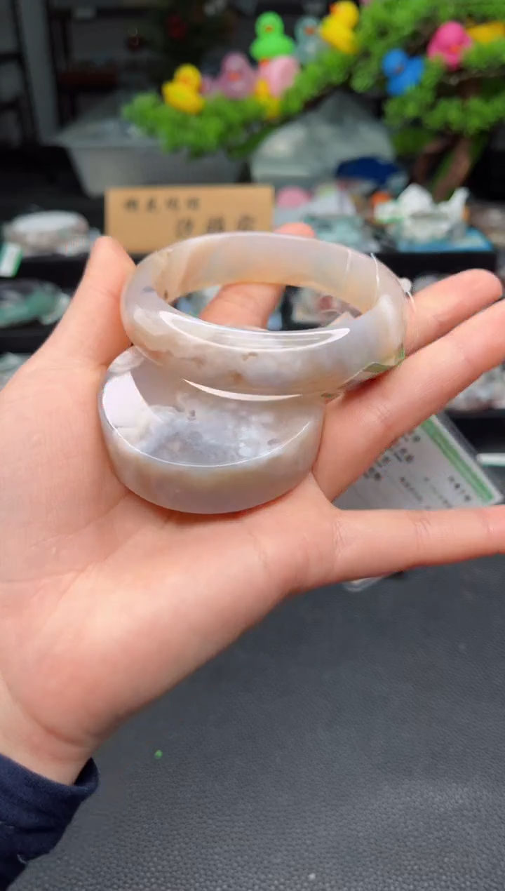 石英质玉未镶嵌手镯59圈口（赠品镯心）3412113