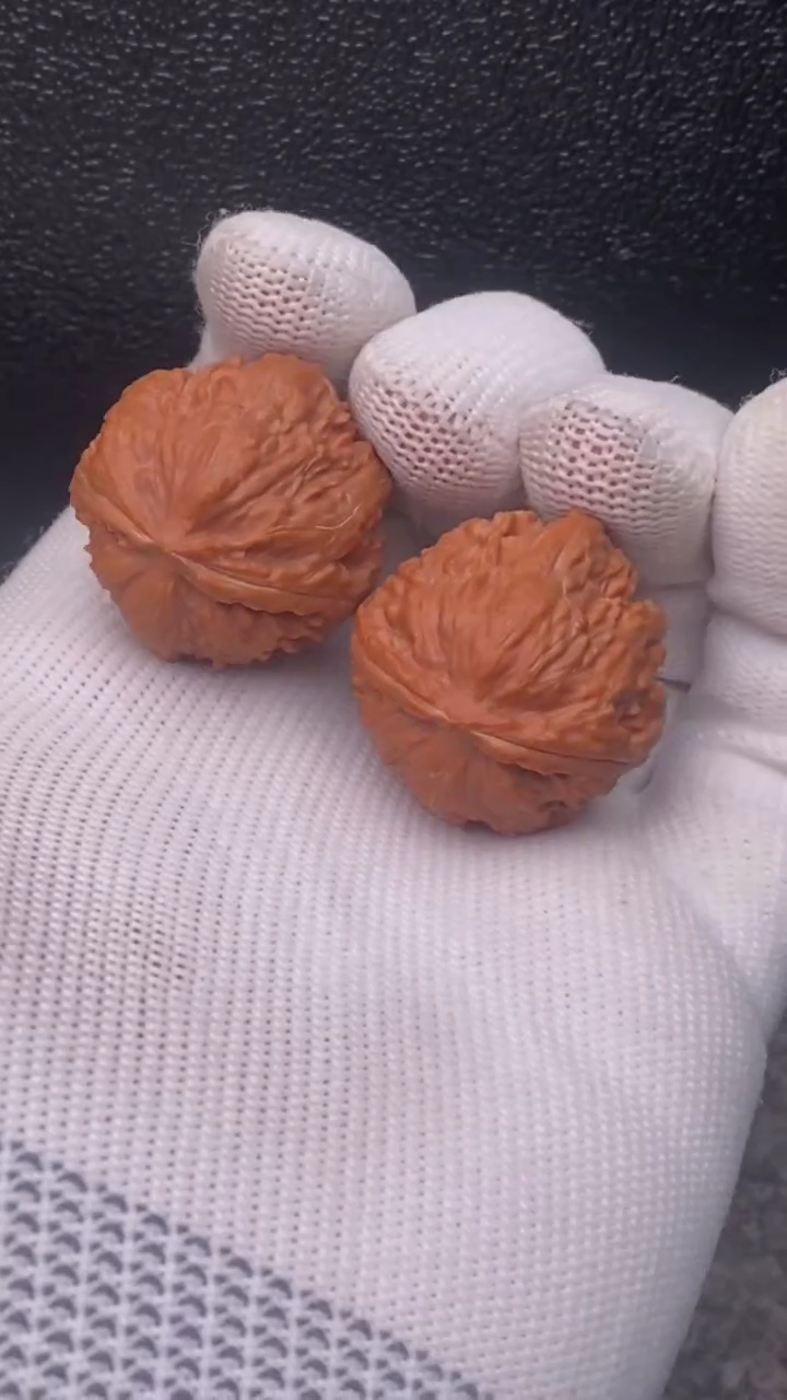 【闪购商品】文玩核桃把件红蚂蚁