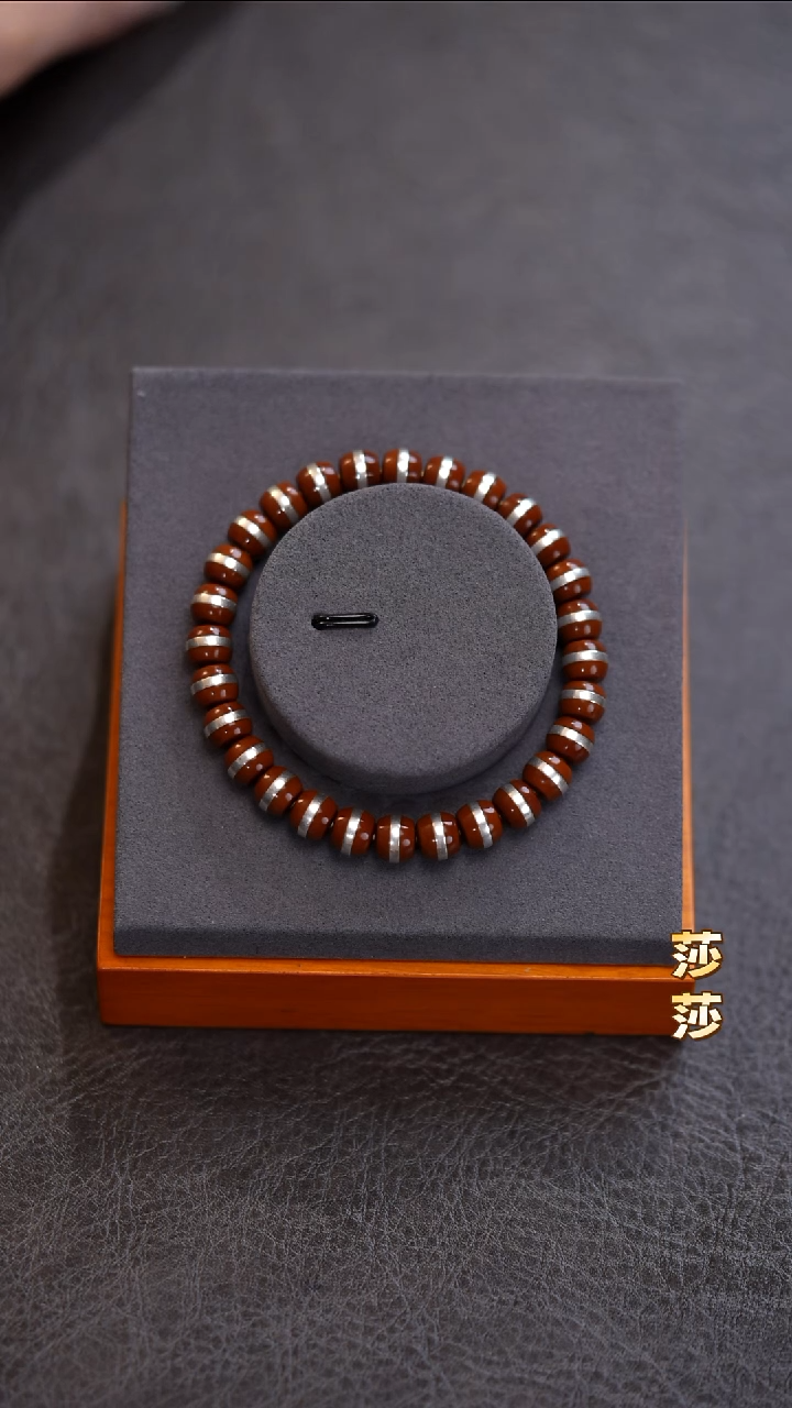 吊坠橄榄核老*糕橄榄核