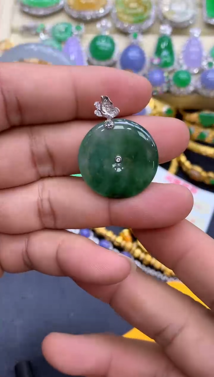 颈饰18K金镶嵌翡翠182-中国好珍宝