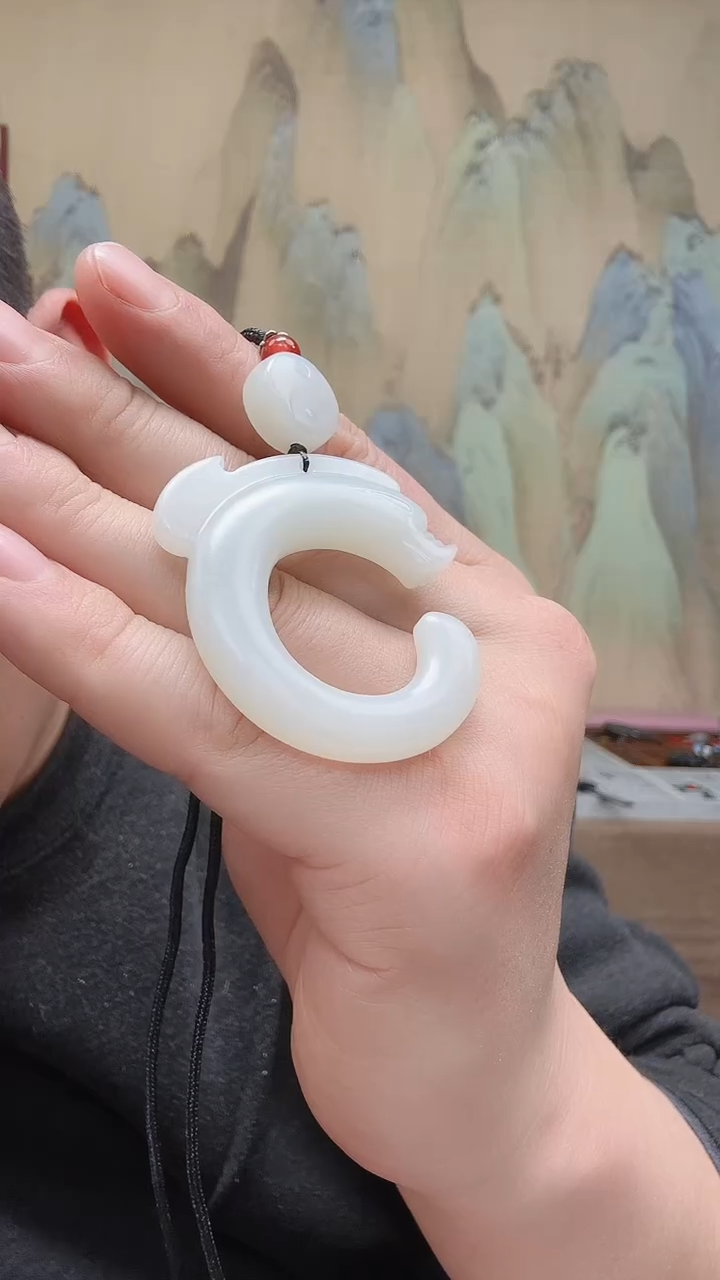 【闪购商品】和田玉颈饰未镶嵌.