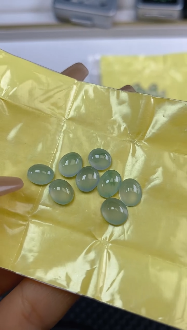 定制翡翠未镶嵌天然翡翠蛋面55