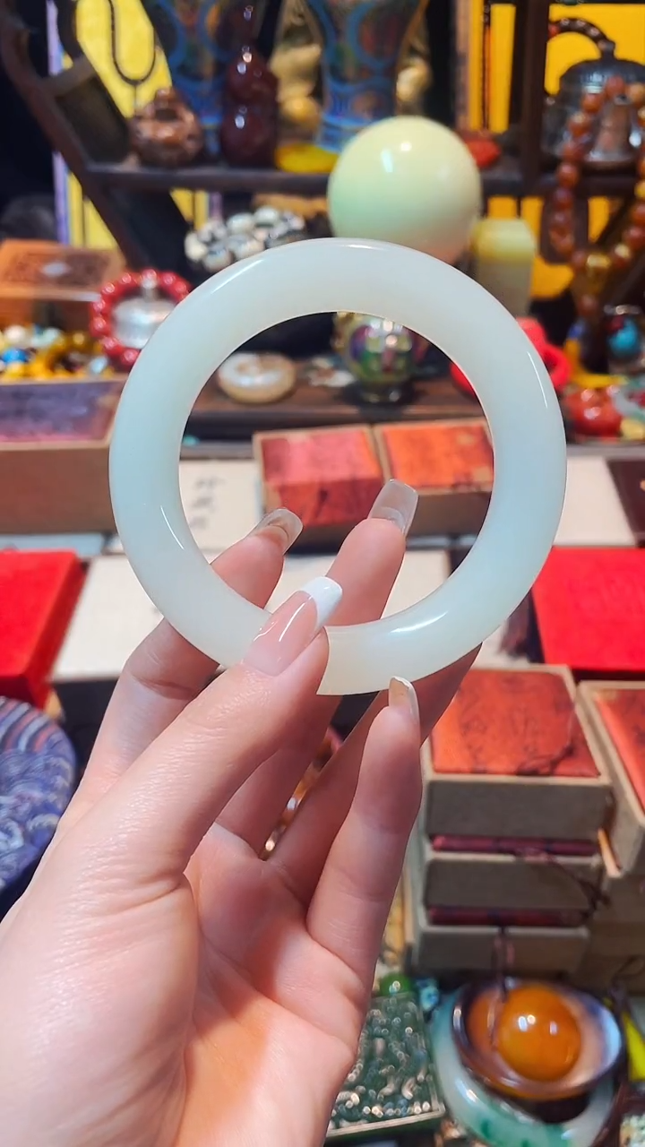 【闪购商品】和田玉手镯未镶嵌主播推荐主播推荐