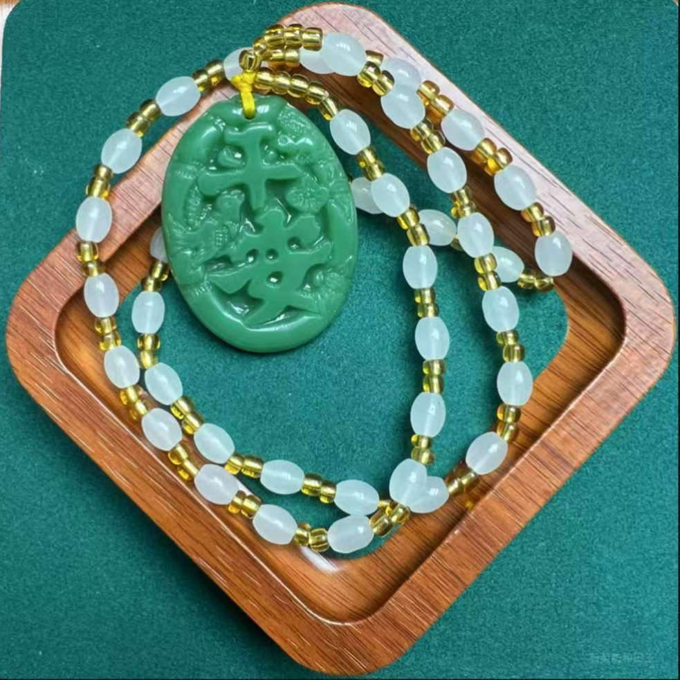 A1001平安项链和田玉