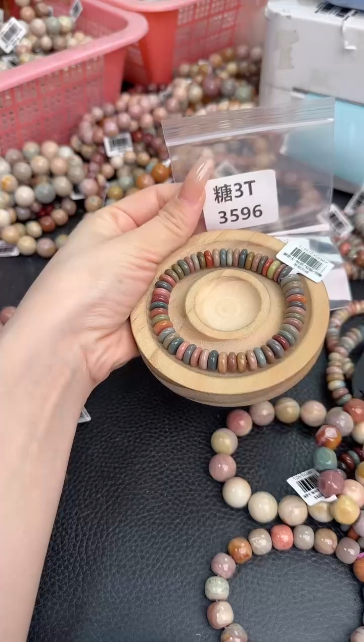 未镶嵌手链石英质玉A****?3T3596