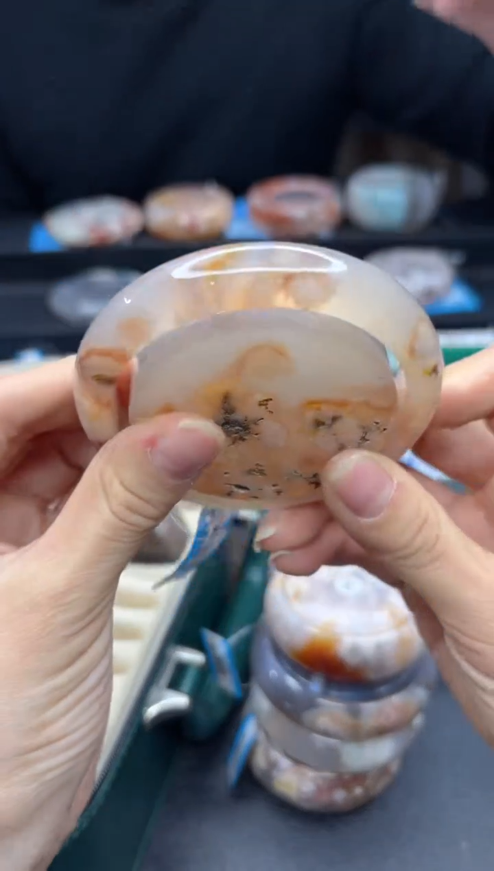 【闪购商品】石英质玉手镯未镶嵌79（62圈贈送鐲心）