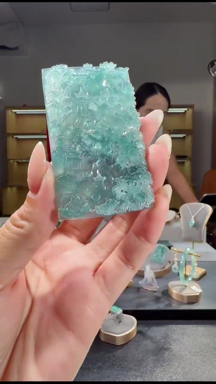 吊坠(不含链)未镶嵌翡翠山水牌（多样性发其一）