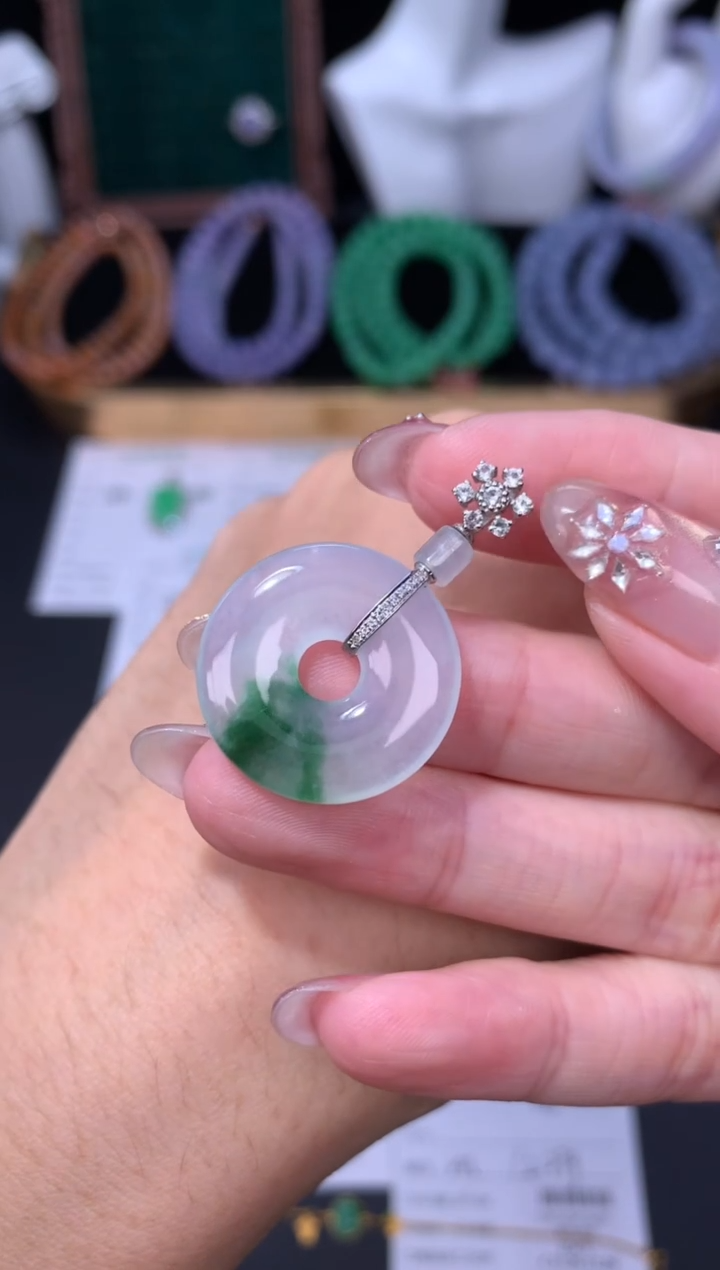 18K金镶嵌定制翡翠48小时鉴赏期 退货不扣服务费