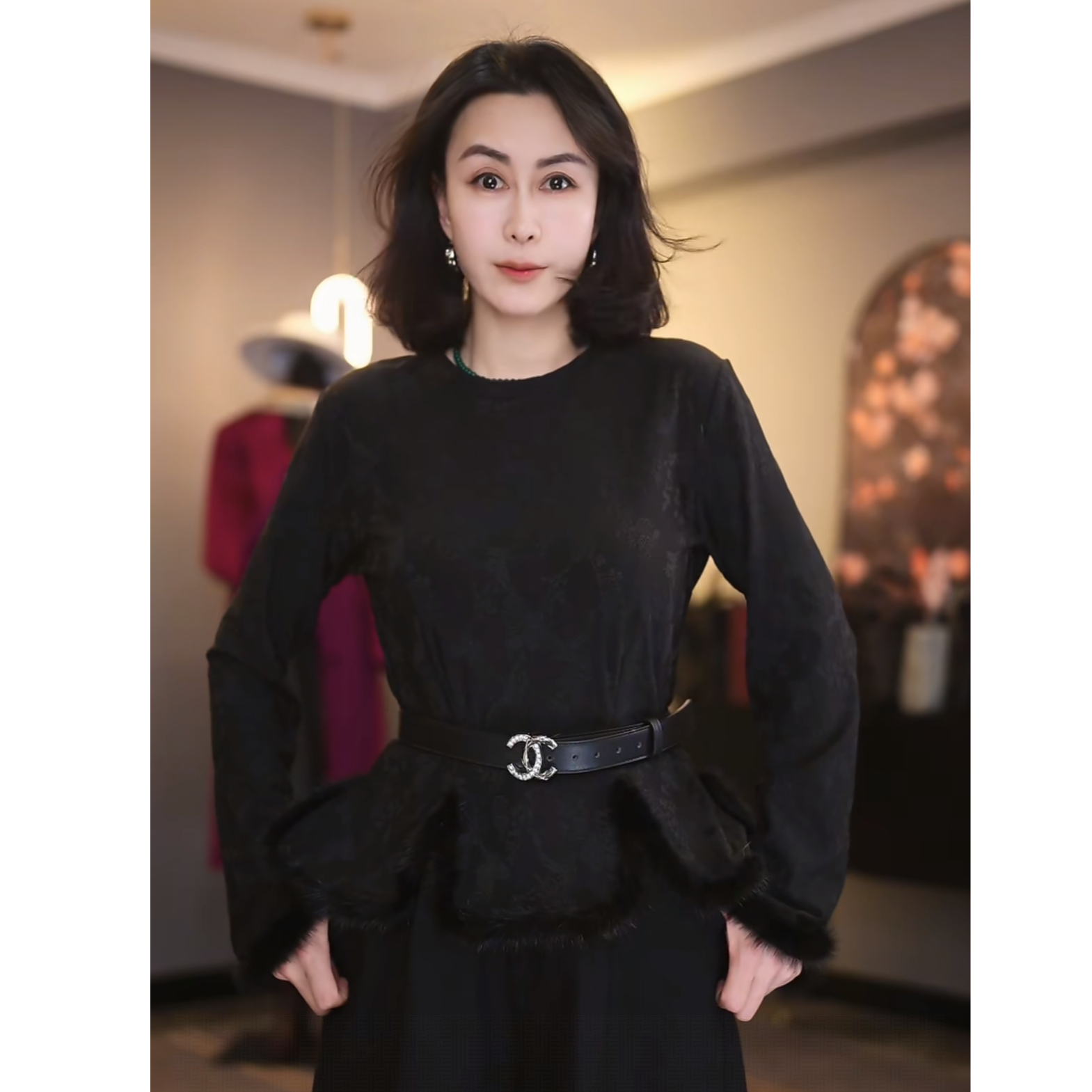 女士常规款套头百搭常规黑色冬季长袖圆领上衣下摆水貂