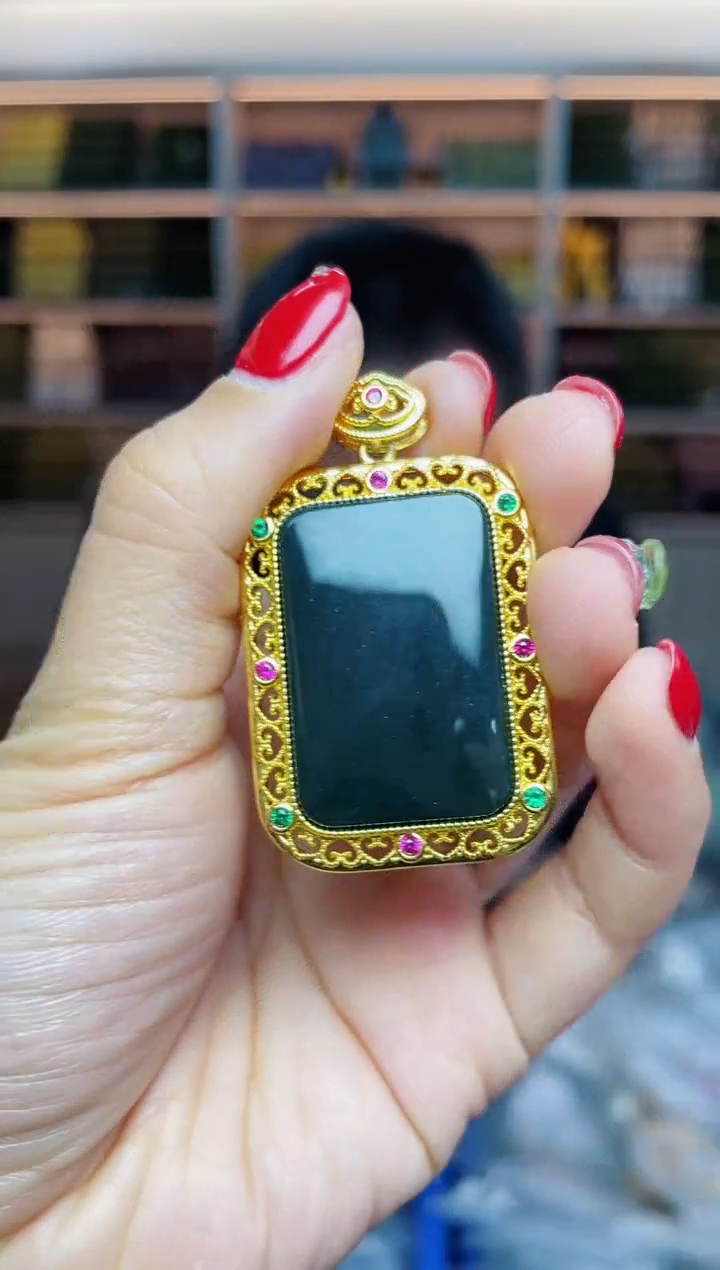 【闪购商品】和田玉·未镶嵌多样性发一件