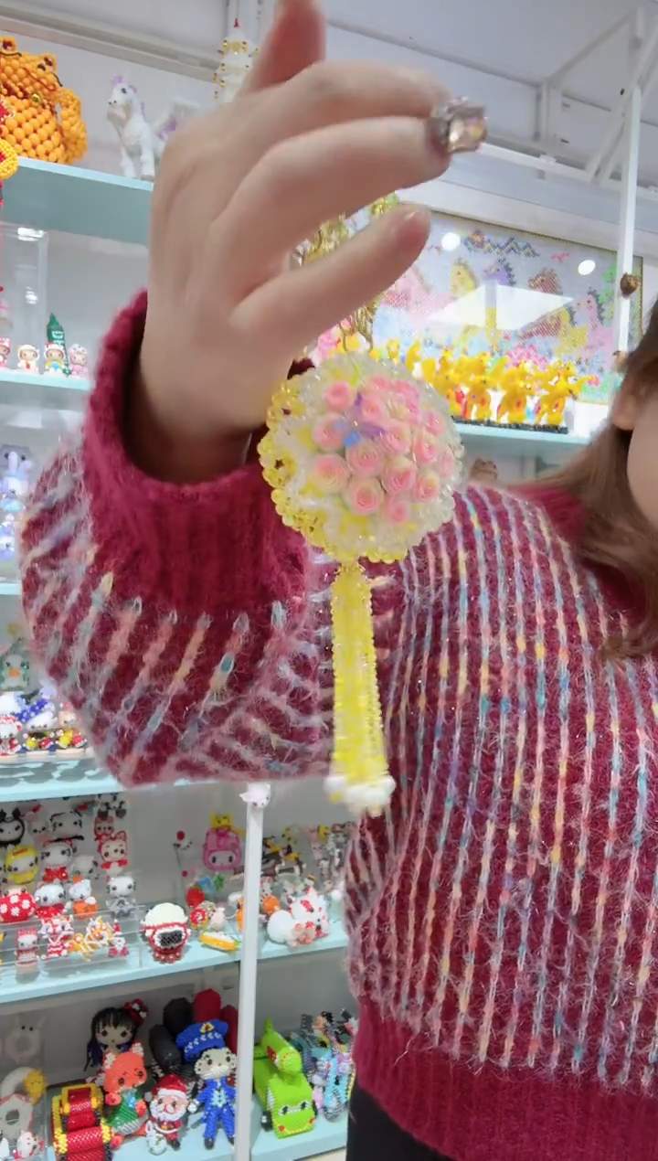 玻璃01016材料包-手捧花流苏款红色