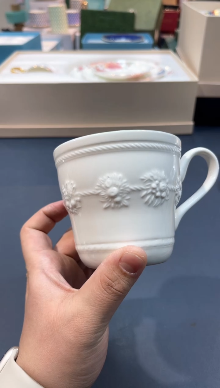 【闪购商品】碗C845全场正品，京东包邮