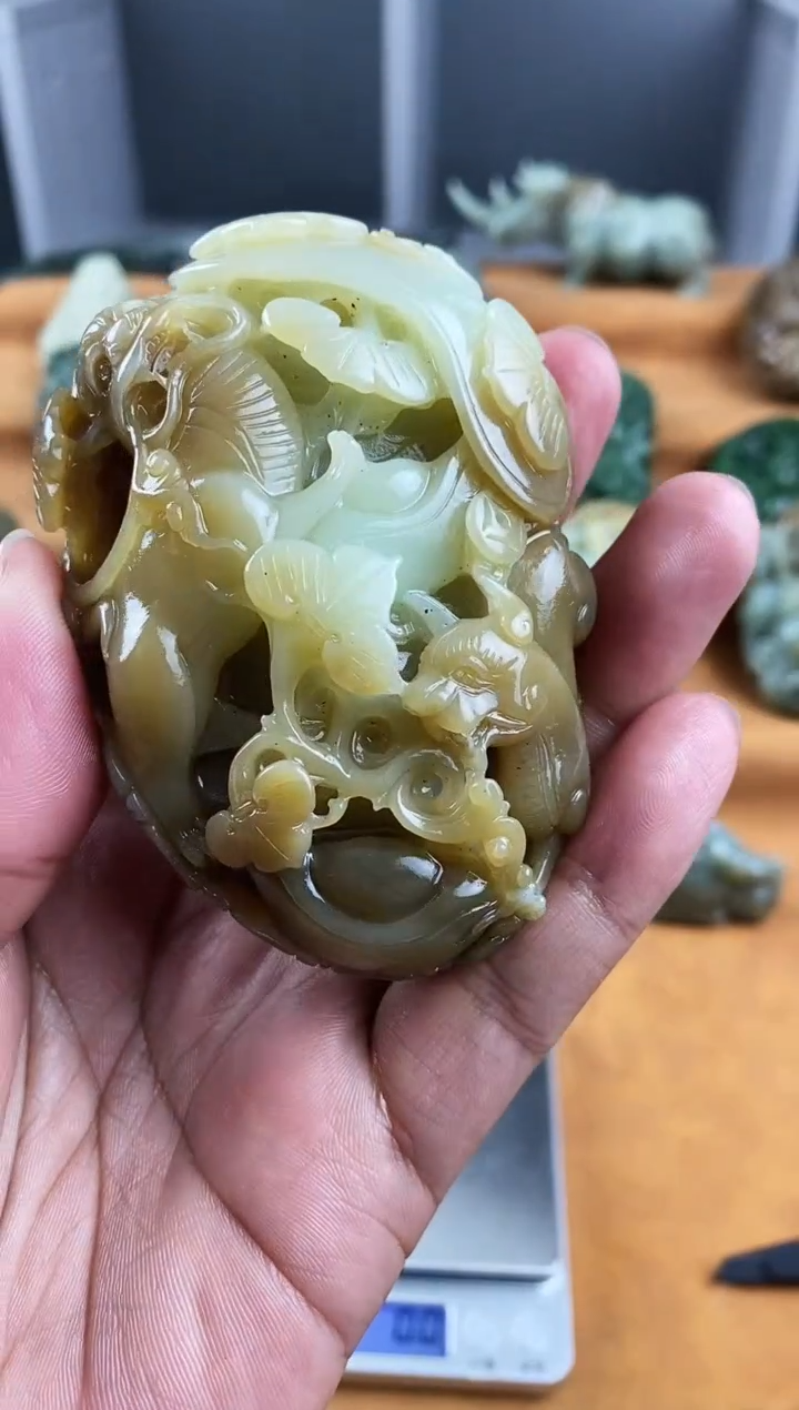 未镶嵌和田玉把件1