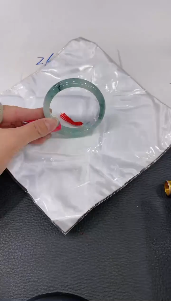 【闪购商品】翡翠手镯未镶嵌手镯