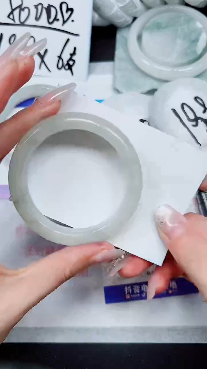 【闪购商品】石英质玉手镯未镶嵌A220-53`54`55`