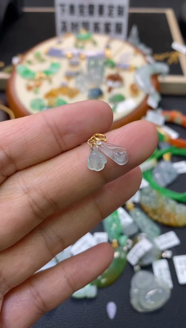 【闪购商品】翡翠颈饰未镶嵌翡翠净货29043