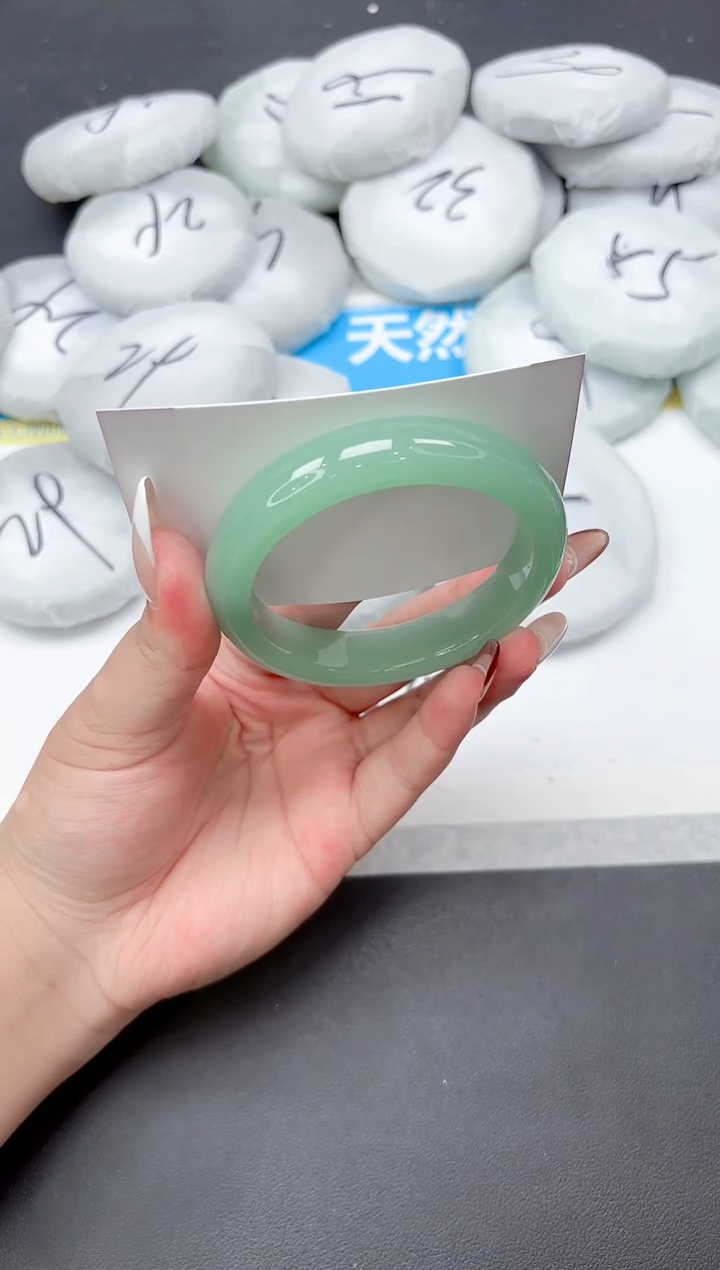 未镶嵌手镯石英质玉307-57.2