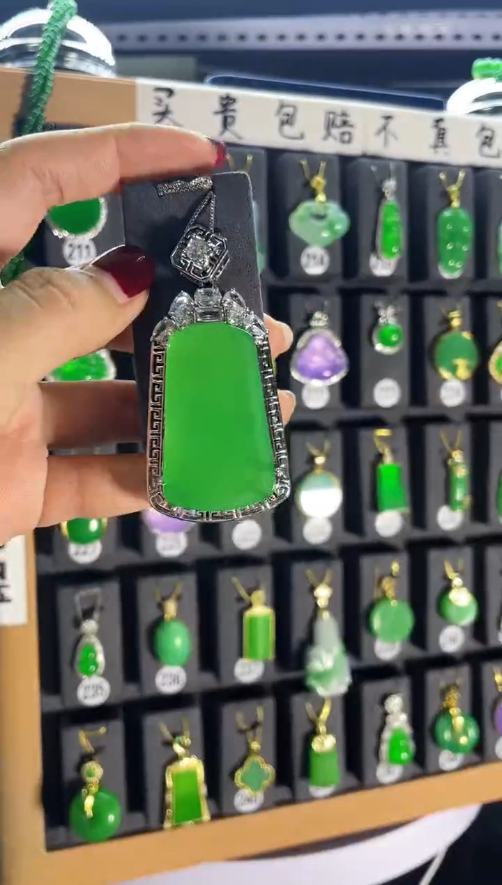 【闪购商品】翡翠耳饰银S925镶嵌212..