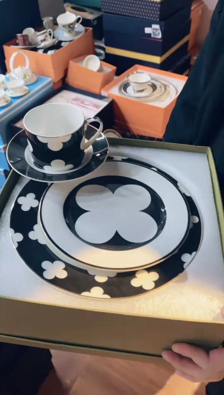 【闪购商品】杯鸿辉家品牌瓷器，京东包邮！