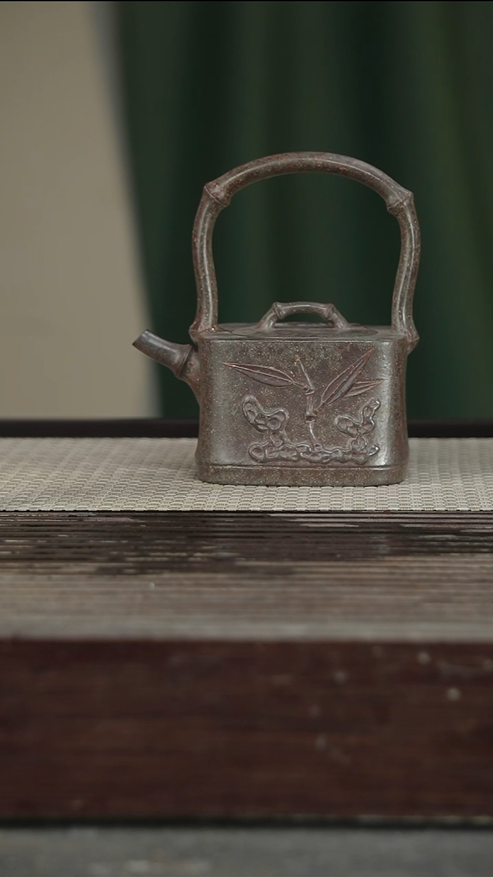 茶壶紫砂87号240CC