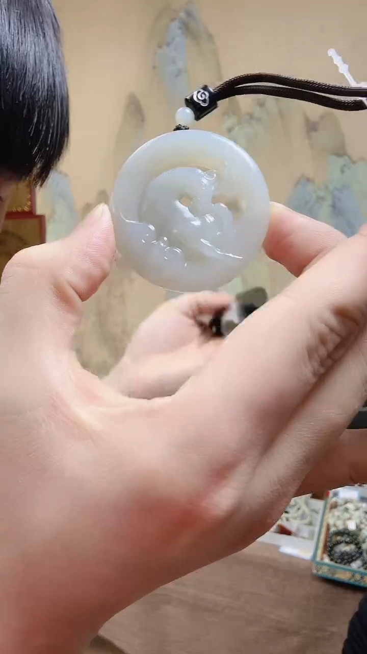 【闪购商品】和田玉颈饰未镶嵌.