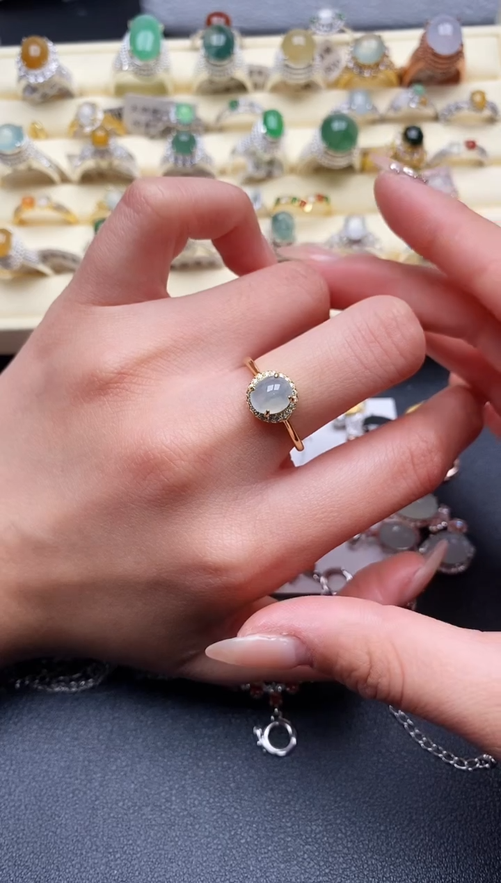 【闪购商品】翡翠戒指银S925镶嵌888888+4