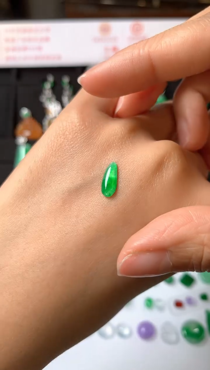 未镶嵌定制翡翠裸石（镶嵌定制）