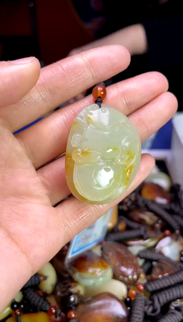 【闪购商品】和田玉颈饰未镶嵌1