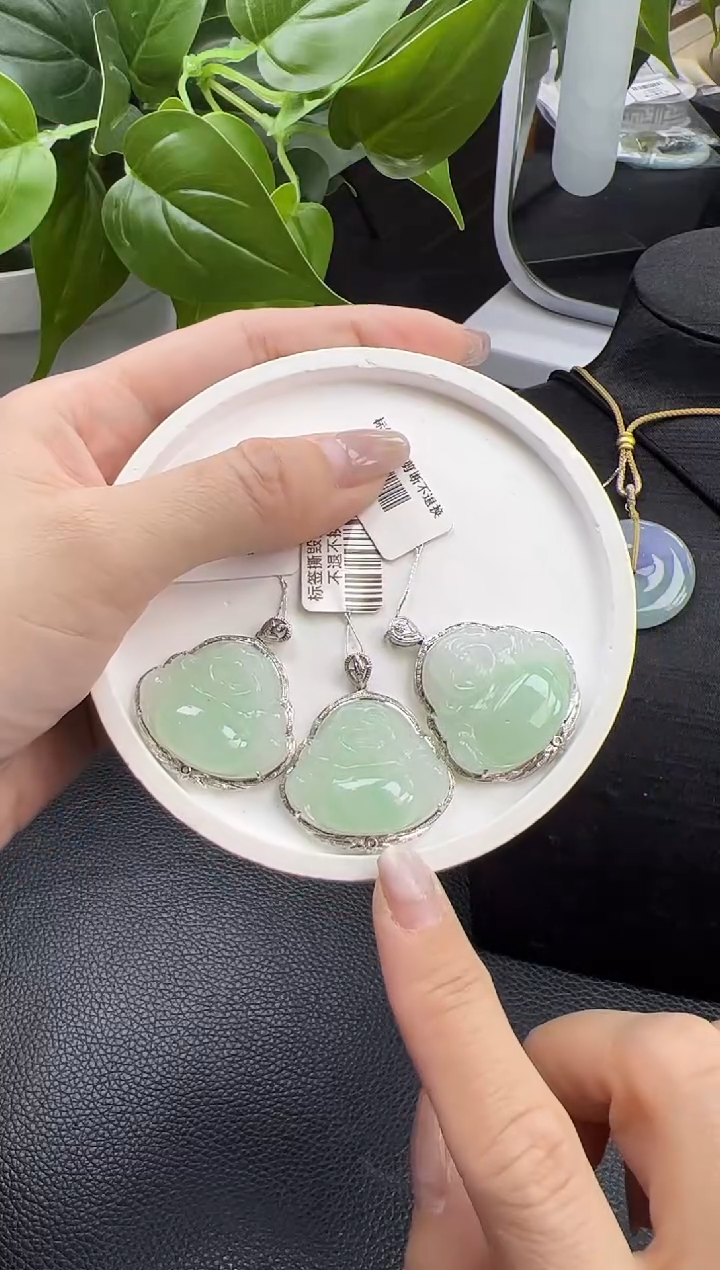 【闪购商品】翡翠颈饰18K金镶嵌YM-129-3佛公多样性发一