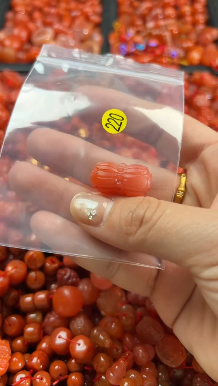 【闪购商品】南红玛瑙颈饰未镶嵌4