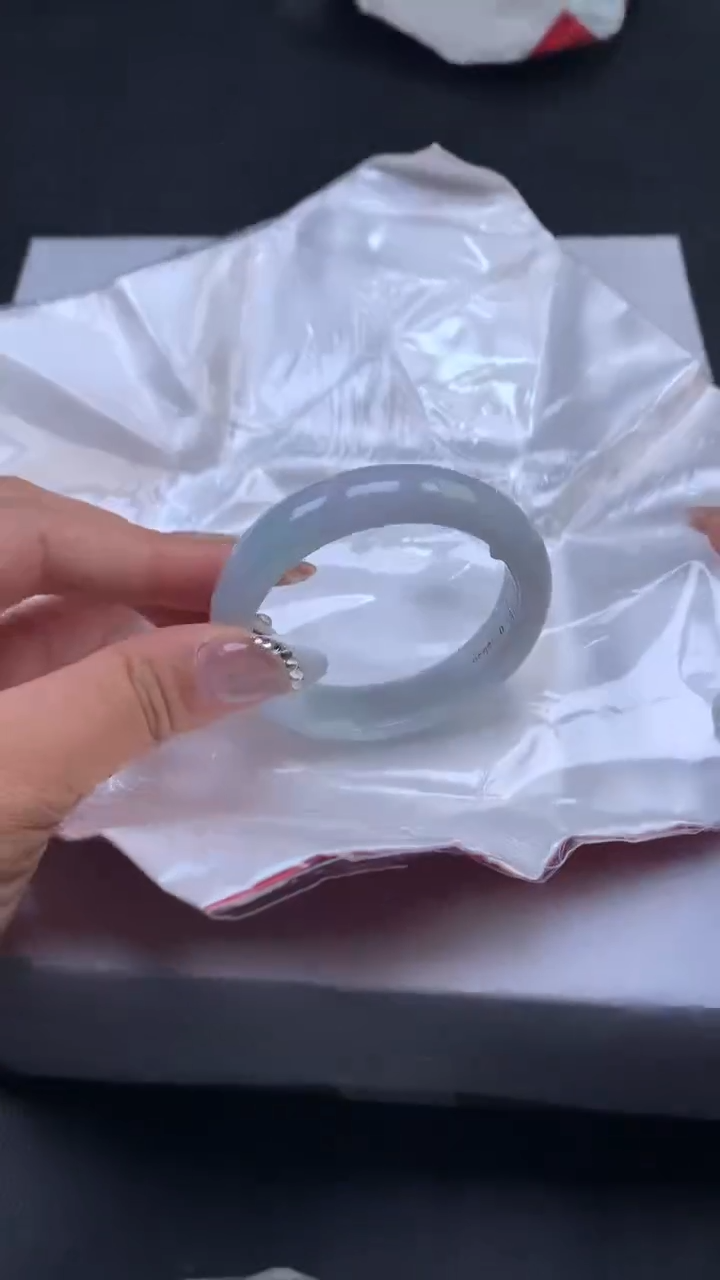 【闪购商品】翡翠手镯未镶嵌天然缅甸A货翡翠手镯