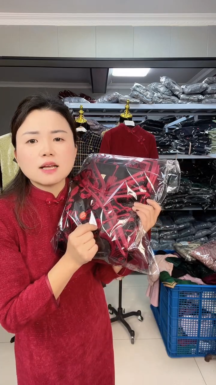 1--3xl--孤品旗袍默认微瑕--完美主义慎拍