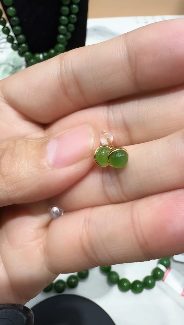 吊坠(不含链)未镶嵌和田玉耳钉