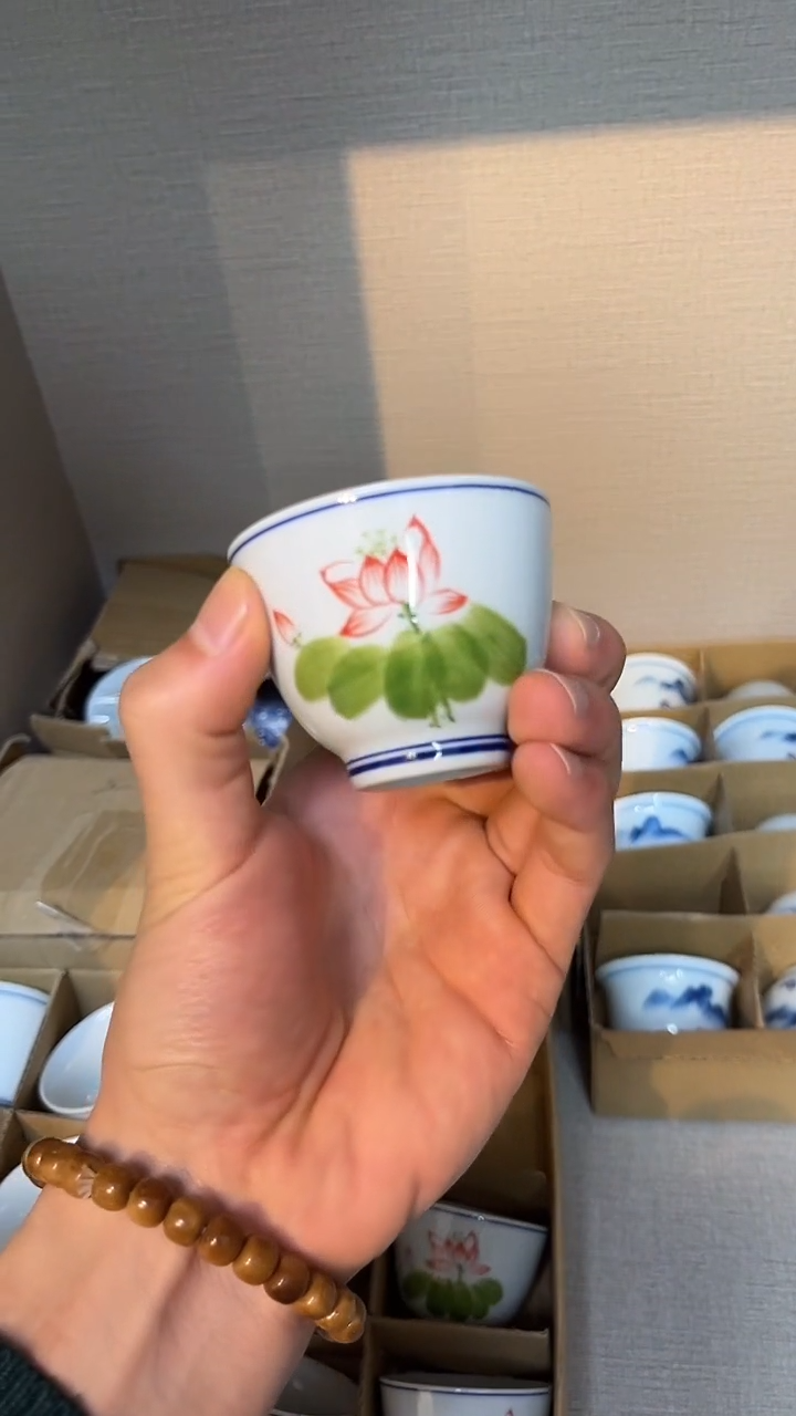 景德镇高温瓷莲花品茗杯