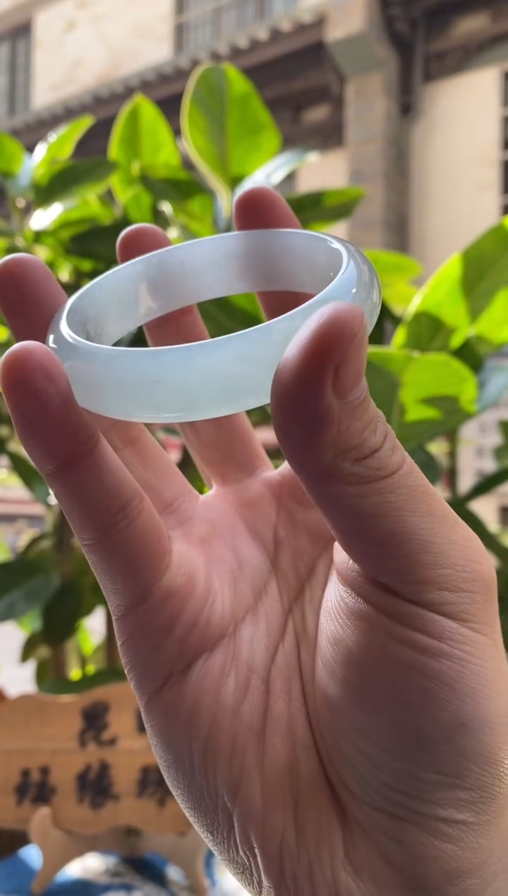 【闪购商品】翡翠手镯未镶嵌57圈