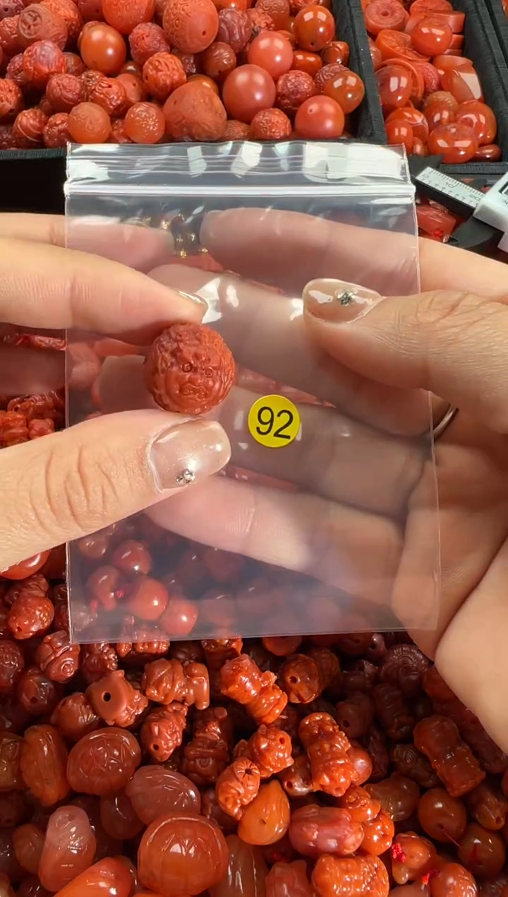 【闪购商品】南红玛瑙手链未镶嵌1