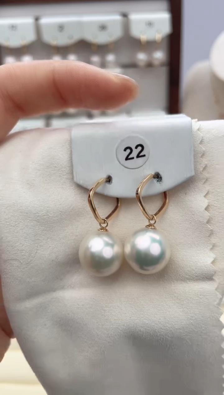 【闪购商品】淡水珍珠耳饰18K金镶嵌1