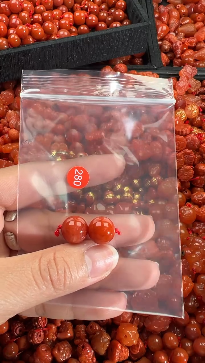 【闪购商品】南红玛瑙颈饰未镶嵌1