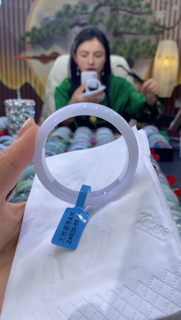【闪购商品】翡翠手镯未镶嵌多人00879