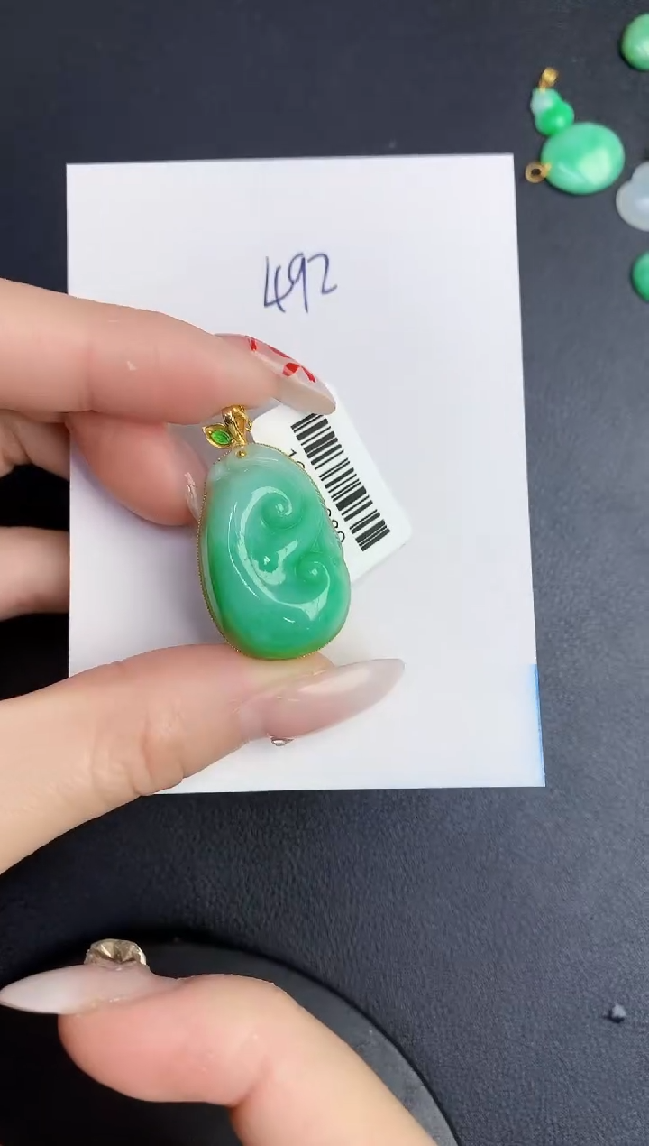 【闪购商品】翡翠颈饰18K金镶嵌000000000000