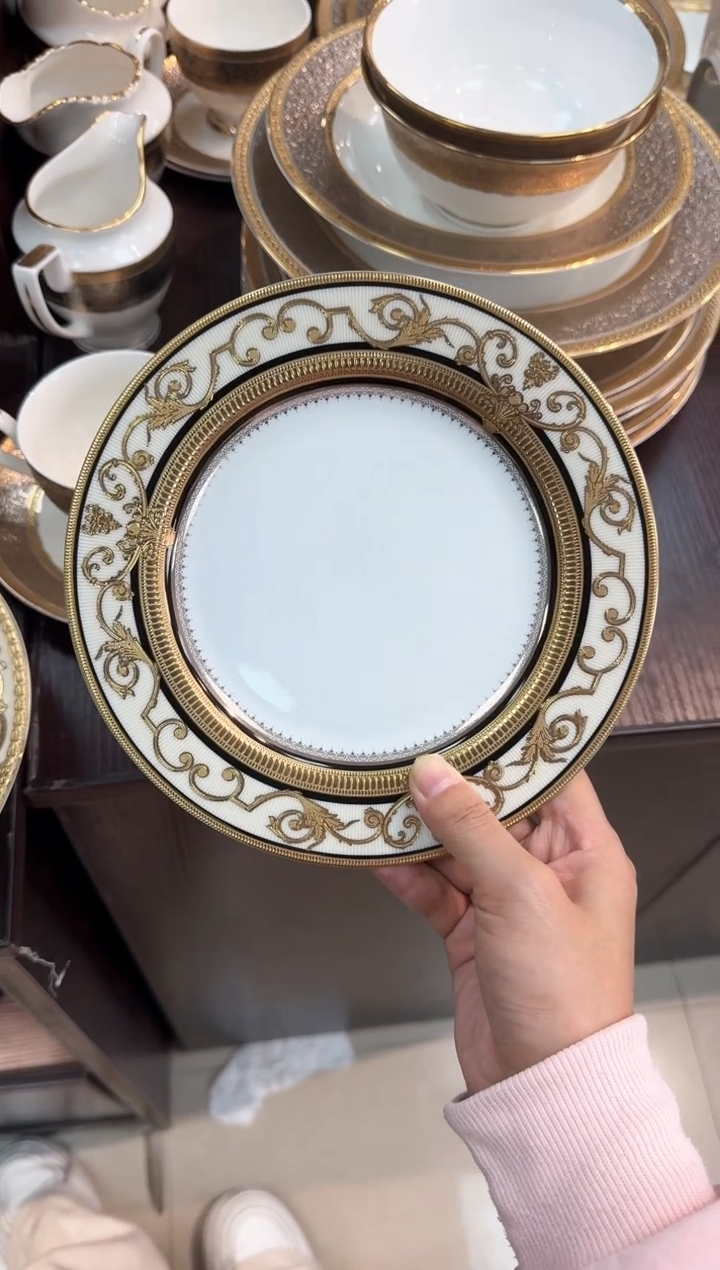 【闪购商品】瓷片7.5寸平盘微瑕1个  春节活动福利价