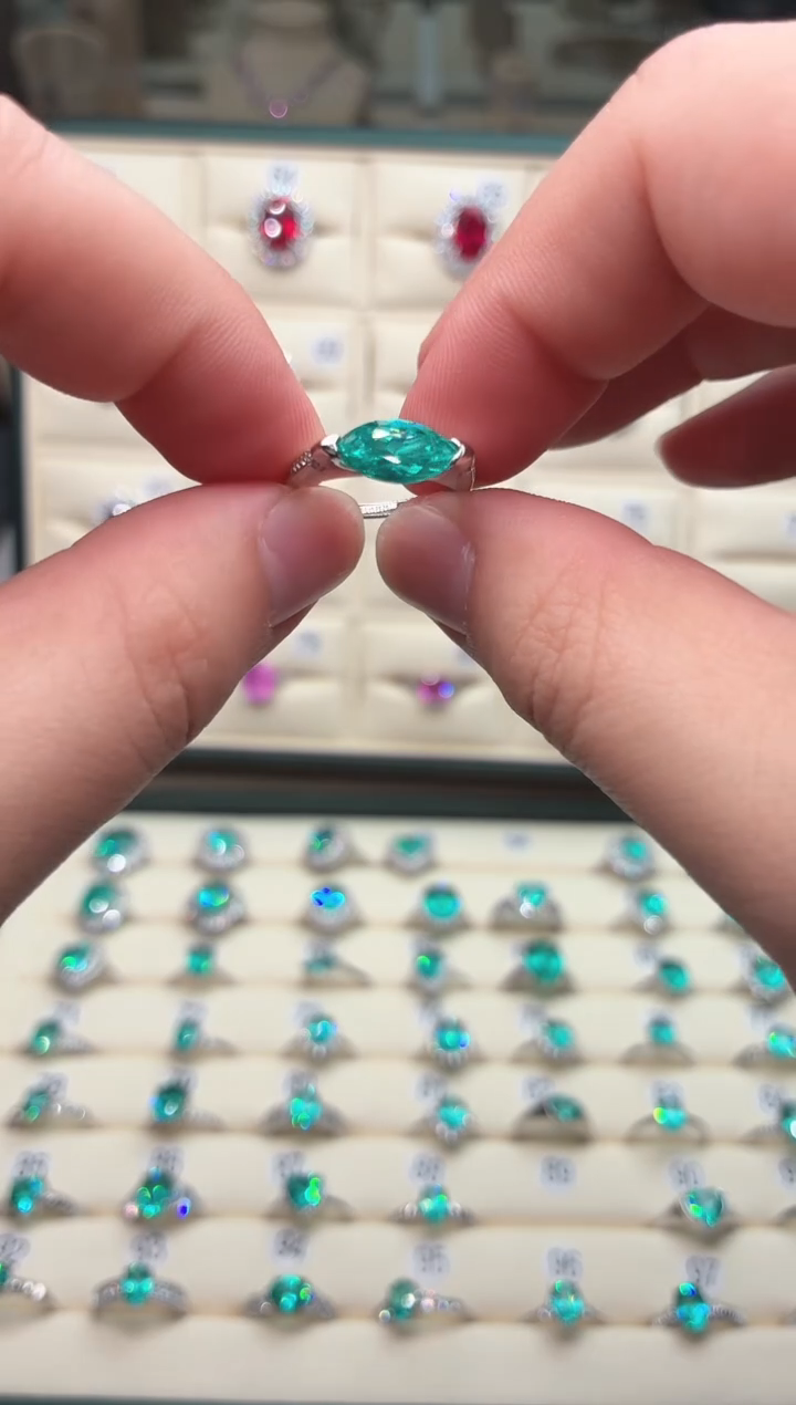 1碧玺（处理）925银 帕拉伊巴霓虹蓝色系列轻奢女神款式